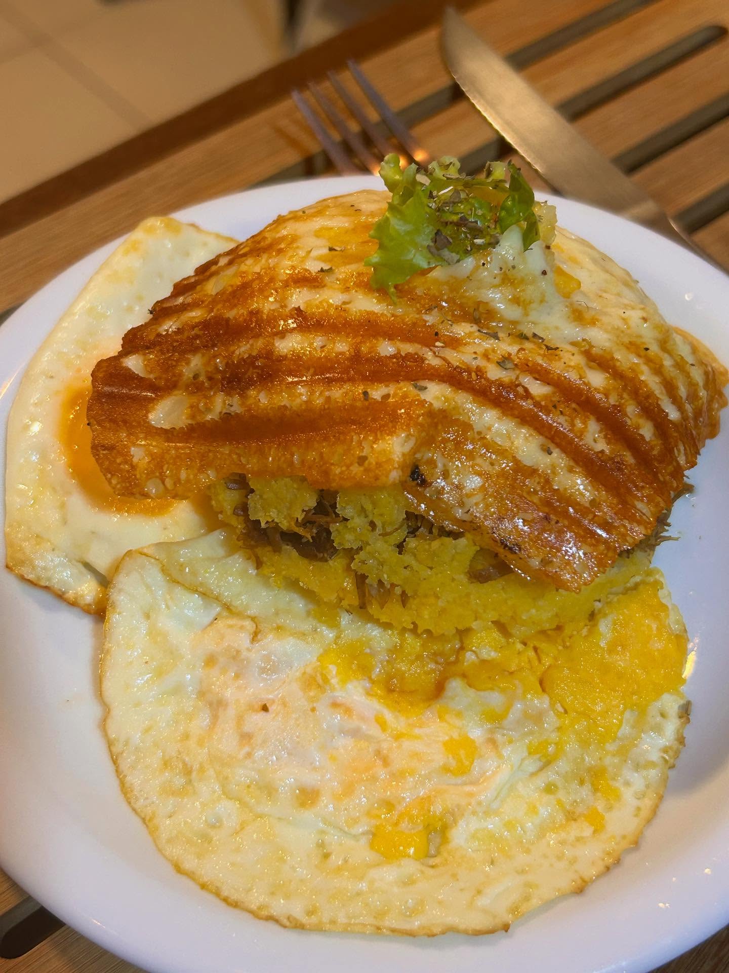 Cuscuz de Carne Seca com Queijo